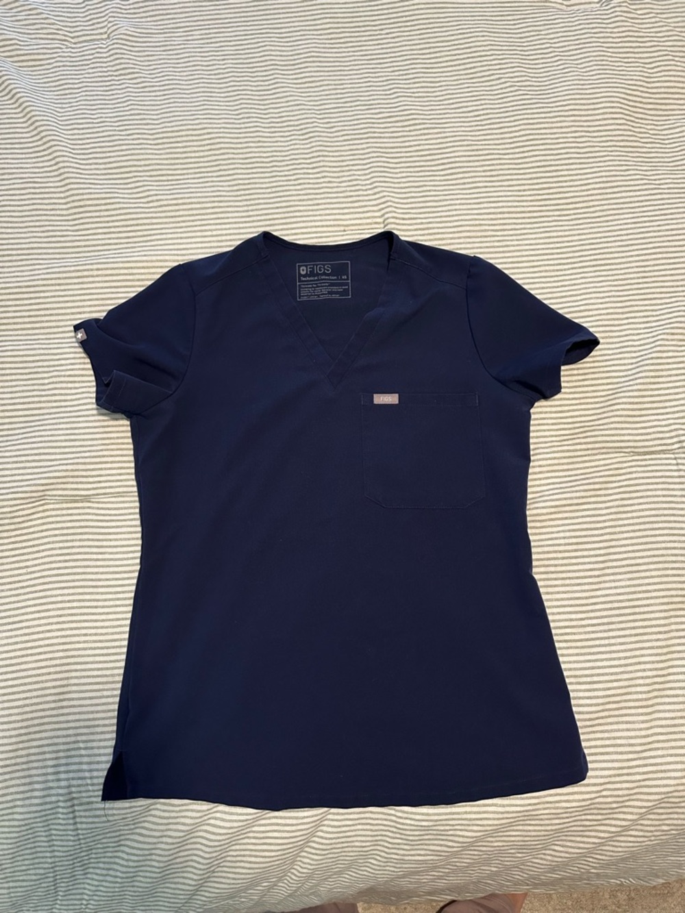 Figs Navy Catarina One-Pocket Scrub Top